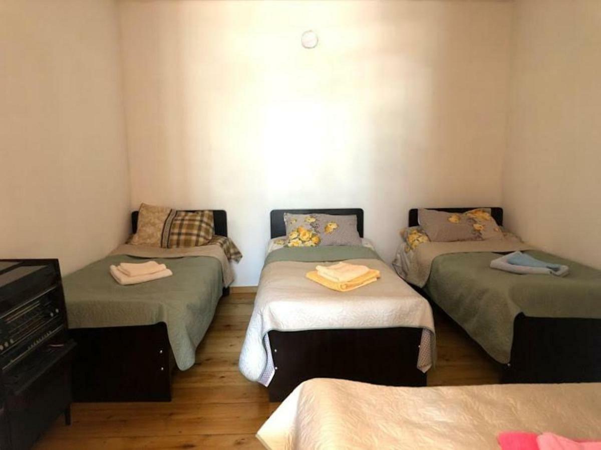 Hotel Guesthaus King Seti à Mestia Extérieur photo